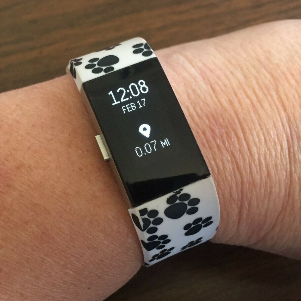 Fitbit Charge 2 Fitness Tracker- S Paw Print band - Picture 4 of 8